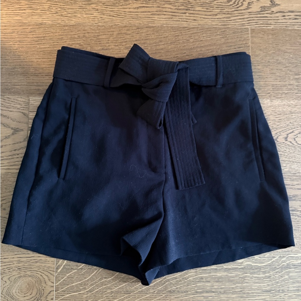 Wilfred Tie Front Shorts black size 8